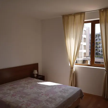Apartament Касандра Г-12 *